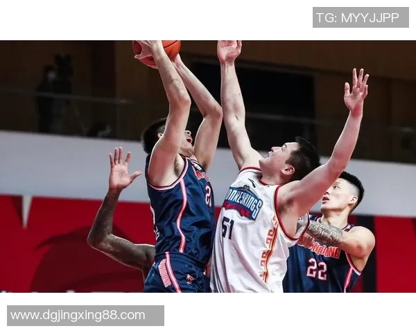 任骏飞领衔球队奋战新赛季展现全能实力助力篮球梦想再攀高峰 任骏飞领衔球队奋战新赛季展现全能实力助力篮球梦想再攀高峰