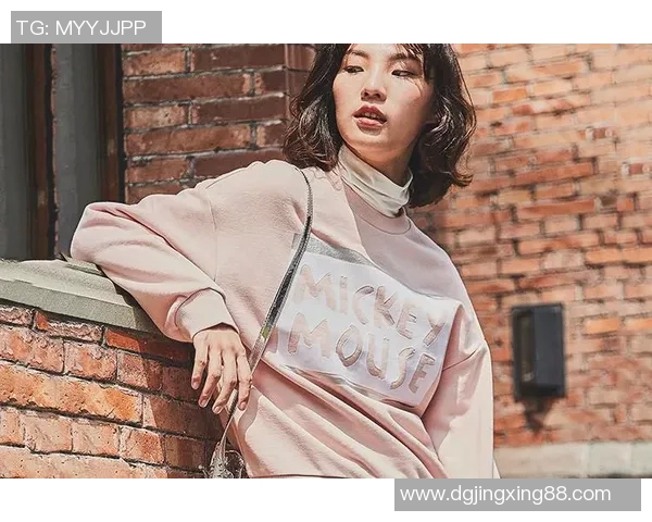 足球明星跨界时尚界展现个人魅力与风格引领潮流新风尚 足球明星跨界时尚界展现个人魅力与风格引领潮流新风尚